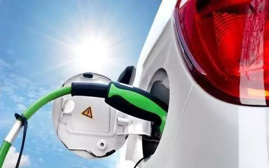 30多城市增加充電樁補(bǔ)貼 電動(dòng)車充電樁建設(shè)沒“過...